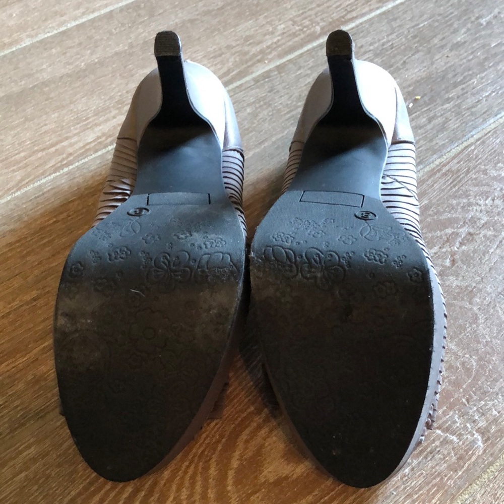 Gray peep toe Blake Scott high heels EUC - Picture 5 of 5